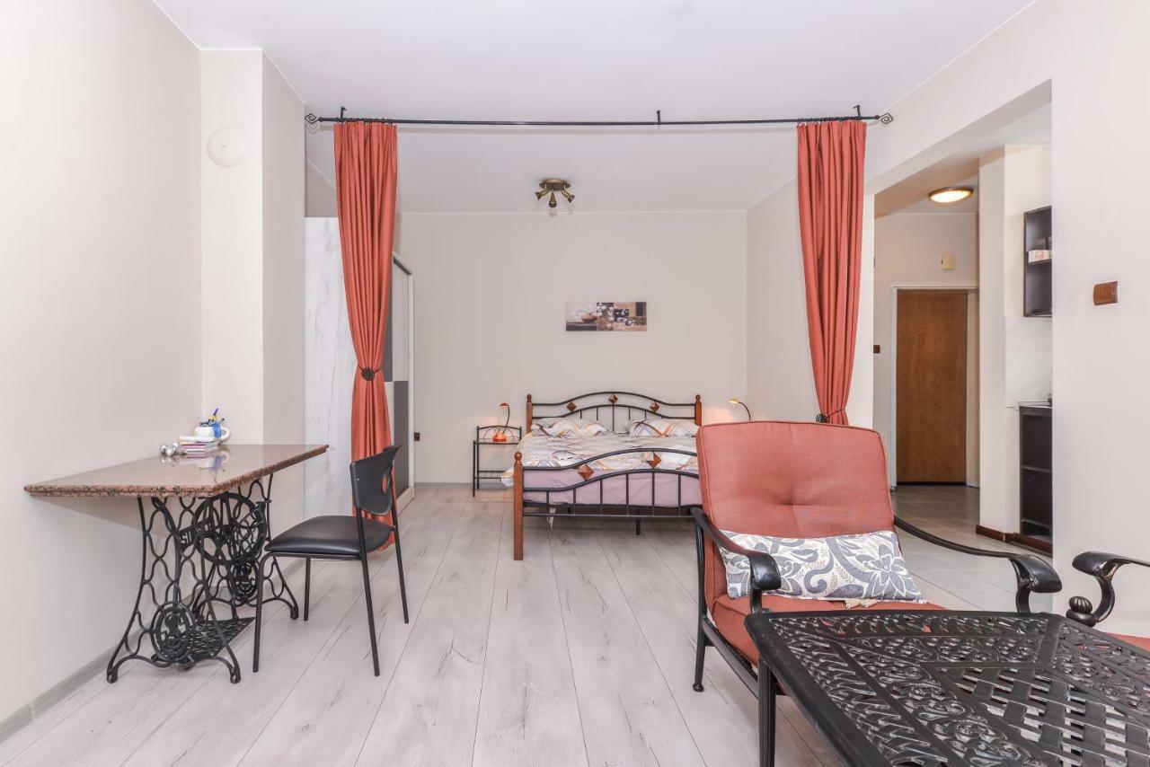 Visit Sofia Macedonia Square Central Apartment By Flat Mаnager Buitenkant foto