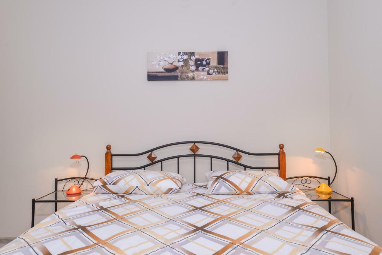 Visit Sofia Macedonia Square Central Apartment By Flat Mаnager Buitenkant foto